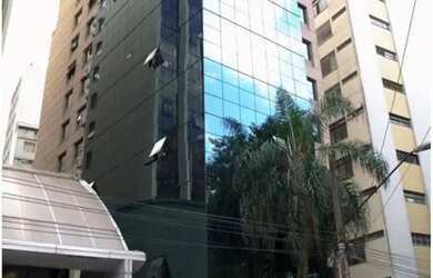 Imagem: O depósito possui 5 Vagas na garagem e 4464m² de Área e está