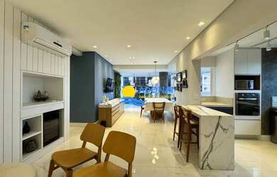 Imagem: O apartamento possui 3 Dormitórios, 4 Banheiros, 2 Vagas na