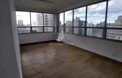 Imagem: O depósito possui 1 Vaga na garagem, 99m² de Área e está