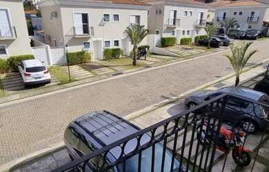 Imagem: A casa em condomínio possui 3 Dormitórios, 2 Banheiros, 2