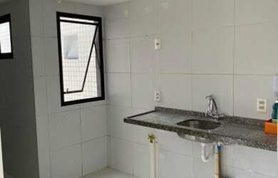 Imagem 7: Apartamento para venda tem 77 metros quadrados com 3 quartos em Calhau...