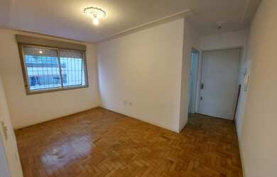 Imagem 1: Porto Alegre - Apartamento Padrão - Medianeira