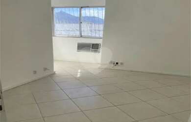 Imagem 7: COBERTURA COM PISCINA NA TIJUCA, EM FRENTE AO COLÉGIO MILITAR, VISTA...