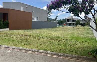 Imagem: O terreno possui 360m² de Área e está localizado em Jardim