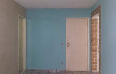 Imagem: O apartamento possui 1 Dormitório, 1 Banheiro, 1 Vaga na garagem