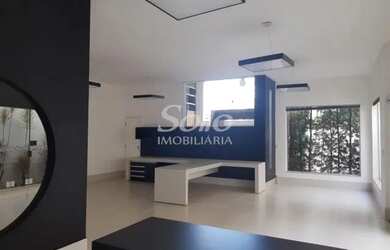 Imagem: A casa possui 3 Dormitórios, 2 Banheiros, 1 Vaga na garagem