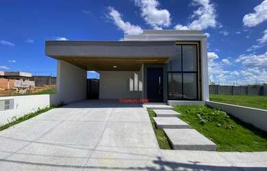 Imagem: A casa em condomínio possui 3 Dormitórios, 3 Banheiros, 4