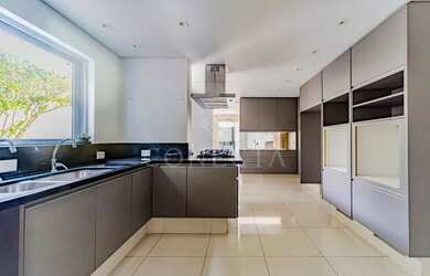 Imagem 11: Alphaville 04 Casa com 4 dormitórios