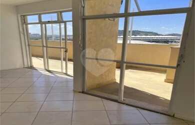 Imagem 2: COBERTURA COM PISCINA NA TIJUCA, EM FRENTE AO COLÉGIO MILITAR, VISTA...