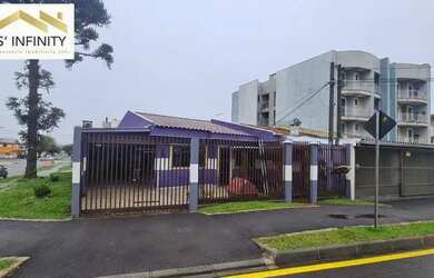 Imagem: A casa possui 2 Dormitórios, 1 Banheiro, 3 Vagas na garagem