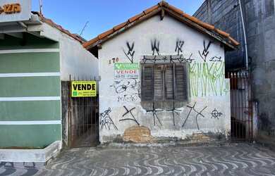 Imagem: O terreno possui 250m² de Área e está localizado em Centro