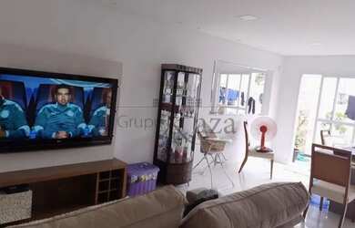 Imagem: A casa em condomínio possui 3 Dormitórios, 2 Banheiros, 2