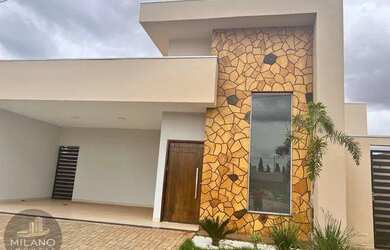 Imagem: A casa em condomínio possui 3 Dormitórios, 3 Banheiros, 2