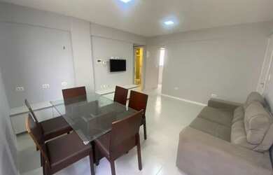 Imagem: O apartamento possui 3 Dormitórios, 1 Banheiro, 1 Vaga na garagem