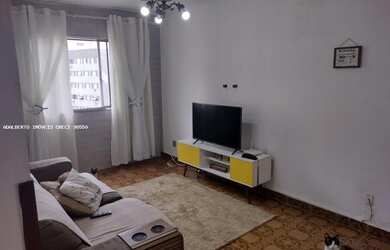 Imagem: O apartamento possui 3 Dormitórios, 1 Banheiro, 1 Vaga na garagem