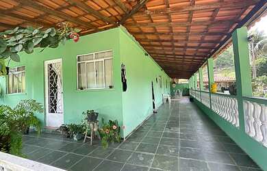 Imagem: A fazenda possui 200m² de Área e está localizado em Teixeiras