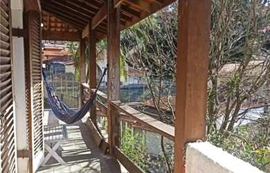 Imagem 13: Encantadora Casa em Mairiporã: Conforto e Praticidade