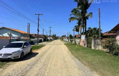 Imagem 7: Duas casas em um terreno