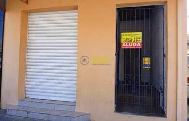 Imagem: A casa possui 1 Dormitório, 1 Banheiro, 130m² de Área e está