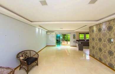 Imagem 4: Vende-se Casa de Alto Padrão no Condomínio Parque das Oliveiras Próximo à Sede Campestre d