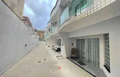 Imagem: A casa possui 2 Dormitórios, 1 Banheiro, 1 Vaga na garagem