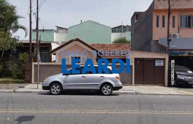 Imagem: O terreno possui 347m² de Área e está localizado em Parque