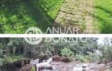 Imagem: A casa em condomínio possui 4 Dormitórios, 4 Banheiros, 3