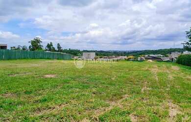 Imagem: O terreno possui 2.160m² de Área e está localizado em Loteamento