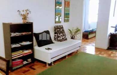 Imagem 1: Excelente oportunidade em Copacabana, posto cinco em frente a estação do metrô Cantagalo s