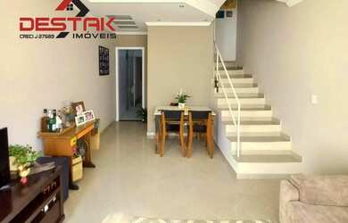 Imagem: A casa em condomínio possui 2 Dormitórios, 1 Banheiro, 2 Vagas