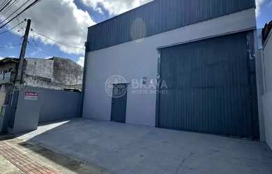 Imagem: O apartamento possui 1 Dormitório, 2 Banheiros, 200m² de Área