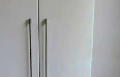 Imagem 9: Apartamento com móveis planejado, com uma suíte no 1º andar