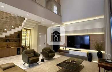 Imagem: A casa em condomínio possui 5 Dormitórios, 5 Banheiros, 4