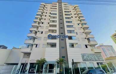 Imagem: O apartamento possui 4 Dormitórios, 2 Banheiros, 1 Vaga na