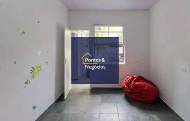 Imagem: O depósito possui 2 Vagas na garagem, 280m² de Área e está