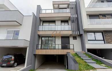 Imagem: A casa em condomínio possui 3 Dormitórios, 5 Banheiros, 5