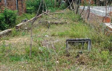 Imagem 1: Vendo terreno. 