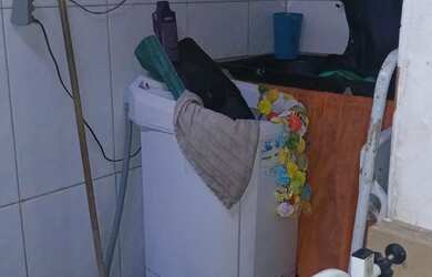 Imagem 14: Casa grande. Varanda, 1 Banheiroe2 Dormitórios