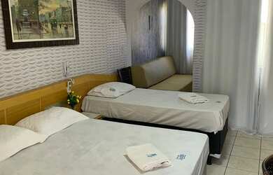 Imagem: A kitnet possui 1 Dormitório, 1 Banheiro, 2 Vagas na garagem