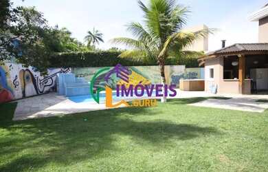 Imagem: A casa em condomínio possui 5 Dormitórios, 3 Banheiros, 5