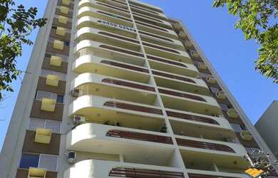 Imagem: O apartamento possui 3 Dormitórios, 2 Vagas na garagem, 268m²