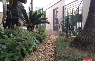 Imagem: Excelente casa em bairro nobre com 3 quartos no Jardim Esperança