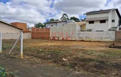 Imagem: O terreno possui 250m² de Área e está localizado em Jardim