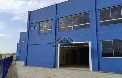 Imagem: O depósito possui 5 Vagas na garagem, 1.200m² de Área e