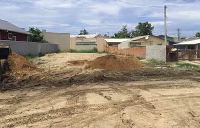 Imagem: O terreno e está localizado em Colônia Faria, Colombo à venda