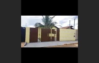 Imagem: A casa em condomínio possui 2 Dormitórios, 1 Banheiro, 4 Vagas