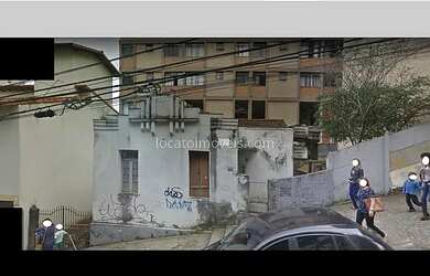 Imagem: A casa possui 2 Dormitórios, 2 Banheiros, 1 Vaga na garagem