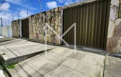 Imagem: A casa possui 3 Dormitórios, 3 Banheiros, 2 Vagas na garagem