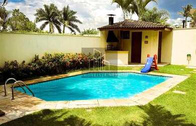 Imagem: A casa em condomínio possui 3 Dormitórios, 4 Banheiros, 3