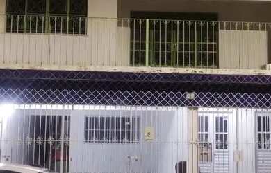 Imagem: A casa possui 2 Dormitórios, 2 Banheiros e 1 Vaga na garagem